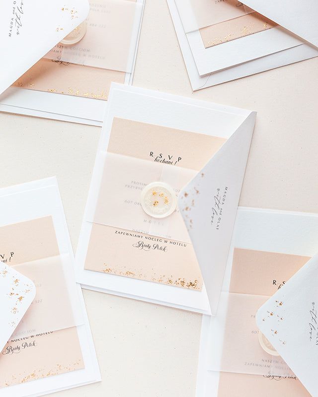 <font size="4">LOVELY NUDE</font>